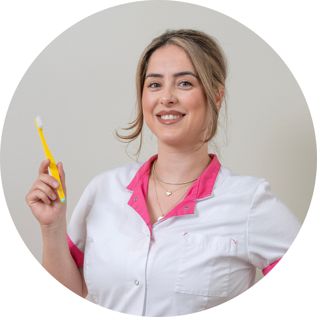 Voorstellen Gelena - Het team - Tandartspraktijk van der Lee